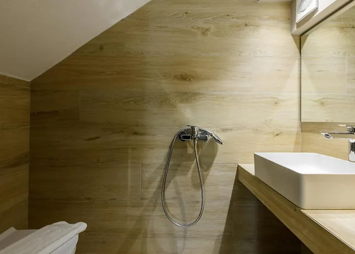 Louloudis Complex Apartment *