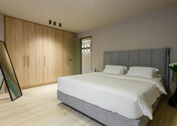 Louloudis Complex Apartment *