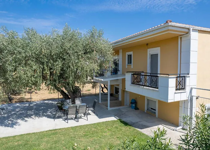 Louloudis Complex Apartment *