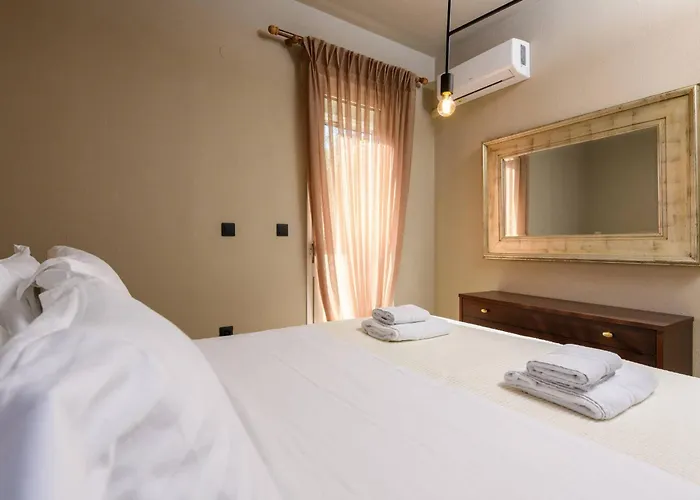 Louloudis Complex Apartment