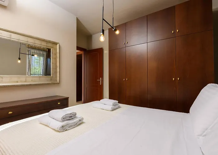 Louloudis Complex * Limenas (Thasos)